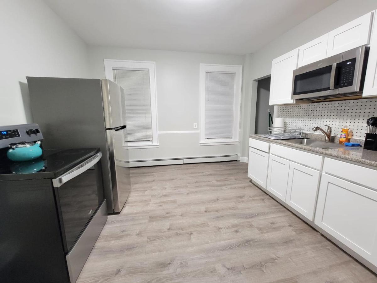 Room For Rent In Apartment Hartford Zewnętrze zdjęcie