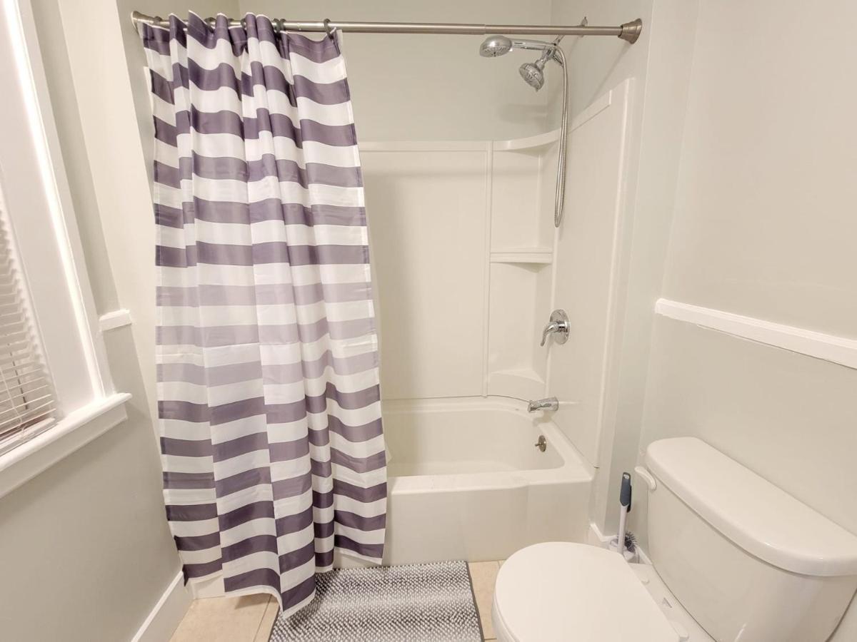 Room For Rent In Apartment Hartford Zewnętrze zdjęcie